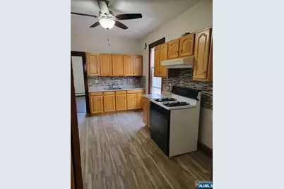 80 Knapp Avenue 2 #2, Clifton, NJ 07011 - Photo 3