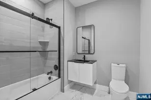 2021 Jones Road 106, Fort Lee, NJ 07024 - Photo 7