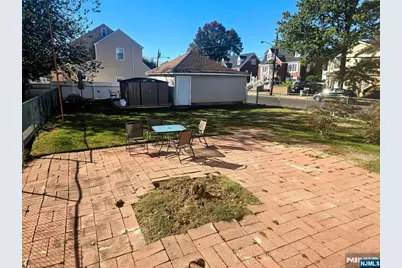 19 Rossmore Place 2 #2, Belleville, NJ 07109 - Photo 9