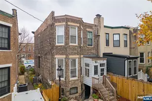 257 Woodlawn Ave, Jersey City, NJ 07305 - Photo 5