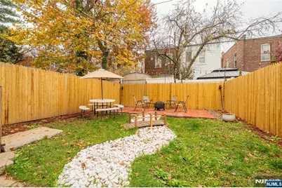 257 Woodlawn Avenue, Jersey City, NJ 07305 - Photo 7