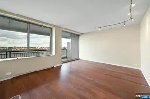 2 Horizon Road 1418, Fort Lee, NJ 07024 - Photo 7