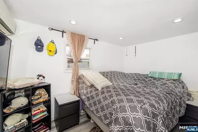 39 Helen, Moonachie, NJ 07074 - Photo 15