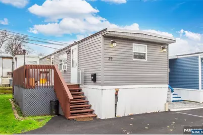 39 Helen, Moonachie, NJ 07074 - Photo 1