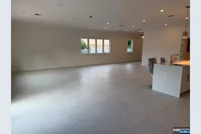 95 Redneck Avenue, Little Ferry, NJ 07643 - Photo 7