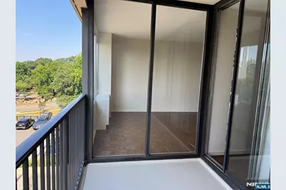 6 Horizon Road 302 #302, Fort Lee, NJ 07024 - Photo 9