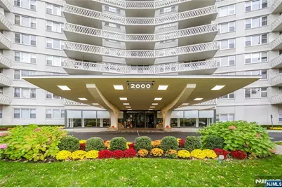 2000 Linwood Avenue 5L #5L, Fort Lee, NJ 07024 - Photo 1