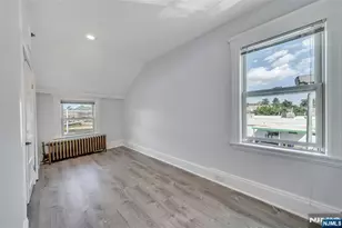 425 Hancock Pl, Fairview, NJ 07022 - Photo 15