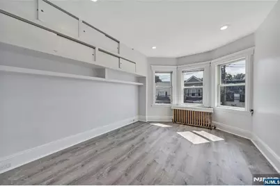 425 Hancock Place, Fairview, NJ 07022 - Photo 17