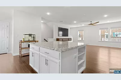 54 Landmark Lane 54 #54, Fair Lawn, NJ 07410 - Photo 15