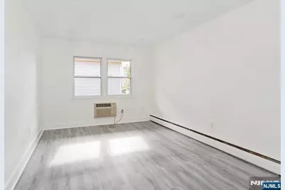 86 Chestnut Street, Rutherford, NJ 07070 - Photo 3