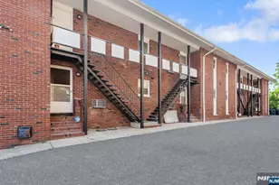 86 Chestnut St, Rutherford, NJ 07070 - Photo 17