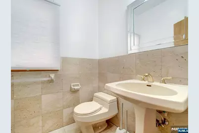 18 Jani, Clifton, NJ 07013 - Photo 11