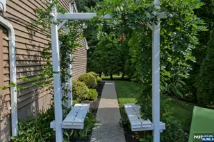 279 West Pl, Washington Township, NJ 07676 - Photo 37