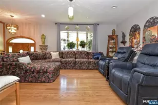 279 West Pl, Washington Township, NJ 07676 - Photo 9