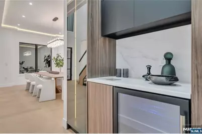 801 Godwin Road, Paramus, NJ 07652 - Photo 27