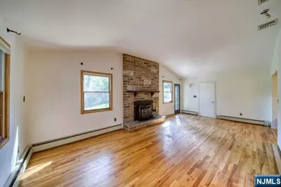 57 N Crest Drive, Cresskill, NJ 07626 - Photo 5