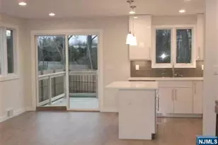 86 W Mahan St, Tenafly, NJ 07670 - Photo 9