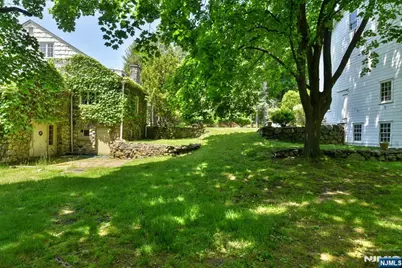 584 W Saddle River Road, Upper Saddle River, NJ 07458 - Photo 11