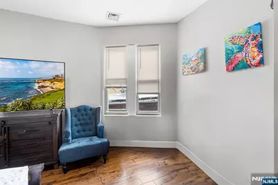 402 Cliff Street, Fairview, NJ 07022 - Photo 29