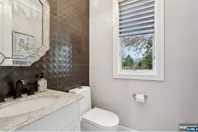 555 Edgewater Avenue 103 Reserve Ct. #103 Reserve Ct., Ridgefield, NJ 07657 - Photo 27