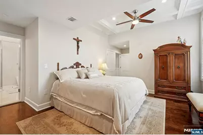 555 Edgewater Avenue 103 Reserve Ct. #103 Reserve Ct., Ridgefield, NJ 07657 - Photo 35