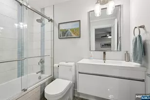 555 Edgewater Ave 103 Reserve Ct, Ridgefield, NJ 07657 - Photo 25