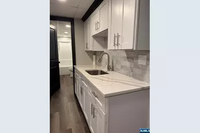 27 Emerald Street, Hackensack, NJ 07601 - Photo 29