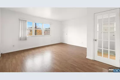 133 Sussex Street, Harrison, NJ 07029 - Photo 5