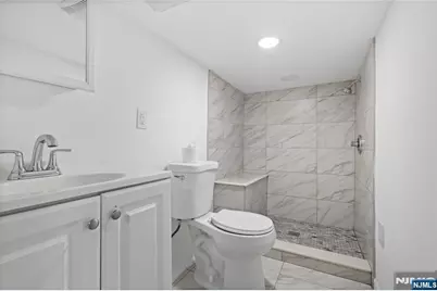 33 Lafayette, Orange, NJ 07050 - Photo 35