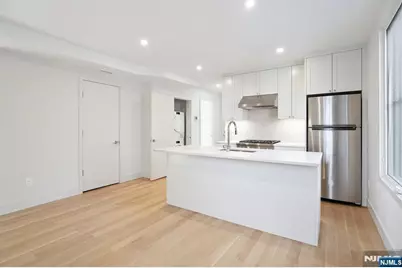 75 Midland Avenue, Montclair, NJ 07042 - Photo 7