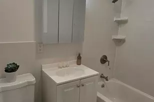 232 Lawton Ave 7, Cliffside Park, NJ 07010 - Photo 3