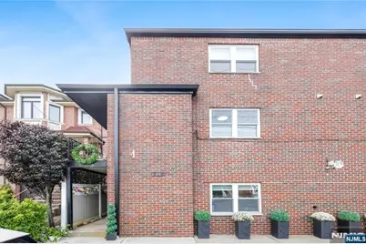232 Lawton Avenue 7 #7, Cliffside Park, NJ 07010 - Photo 1