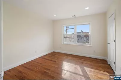 30 Clarendon Place, Hackensack, NJ 07601 - Photo 29