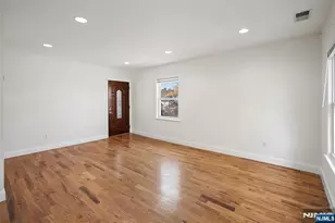 30 Clarendon Pl, Hackensack, NJ 07601 - Photo 21