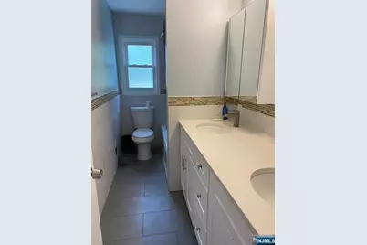 352 Maplewood Drive, Paramus, NJ 07652 - Photo 23