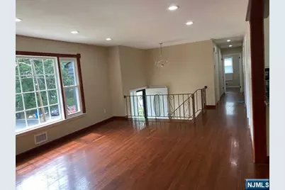 352 Maplewood Drive, Paramus, NJ 07652 - Photo 7