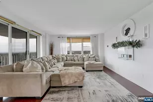 555 North Ave 17S, Fort Lee, NJ 07024 - Photo 7