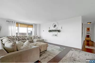 555 North Avenue 17S #17S, Fort Lee, NJ 07024 - Photo 9