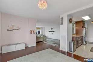 555 North Ave 17S, Fort Lee, NJ 07024 - Photo 11