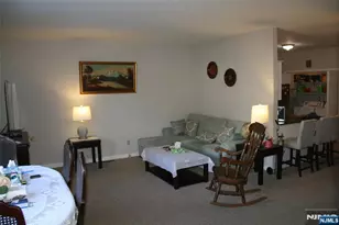 485 Saddle River Road 13, Saddle Brook Township, NJ 07663 - Photo 3