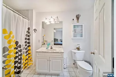 9 Legend Hills Drive, Edgewater, NJ 07020 - Photo 17