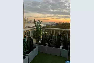 6010 Boulevard East, West New York, NJ 07093 - Photo 5