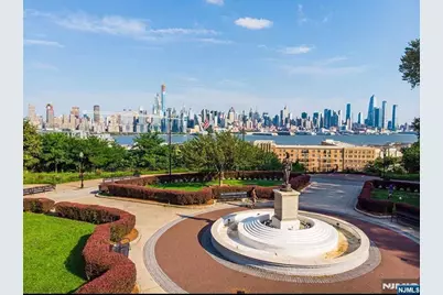 6010 Boulevard East, West New York, NJ 07093 - Photo 1