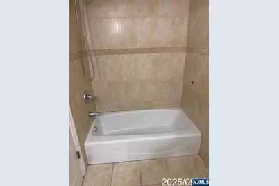 4401 Smith Avenue 201 #201, North Bergen, NJ 07047 - Photo 15