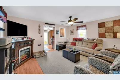 31 Hamilton Street, Bloomingdale, NJ 07403 - Photo 11