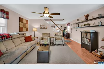 31 Hamilton Street, Bloomingdale, NJ 07403 - Photo 13