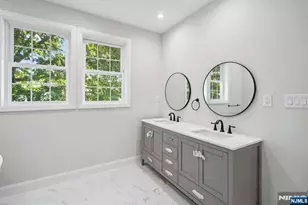 81 Eastbrook Dr, River Edge, NJ 07661 - Photo 3