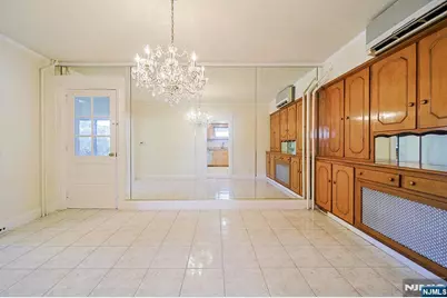 1585 Bergen Boulevard, Leonia, NJ 07605 - Photo 25