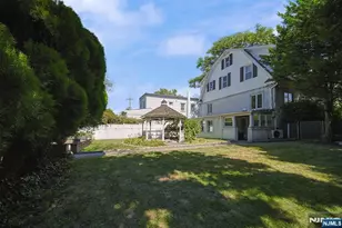 1585 Bergen Blvd, Leonia, NJ 07605 - Photo 7